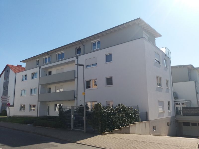 Moderne 2-Zimmer-Wohnung mit Balkon und TG-Stellplatz